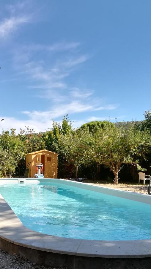 Lolifan En Provence Bed & Breakfast Brignoles Exterior photo