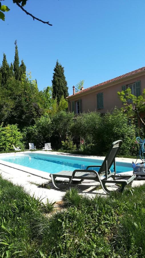 Lolifan En Provence Bed & Breakfast Brignoles Exterior photo